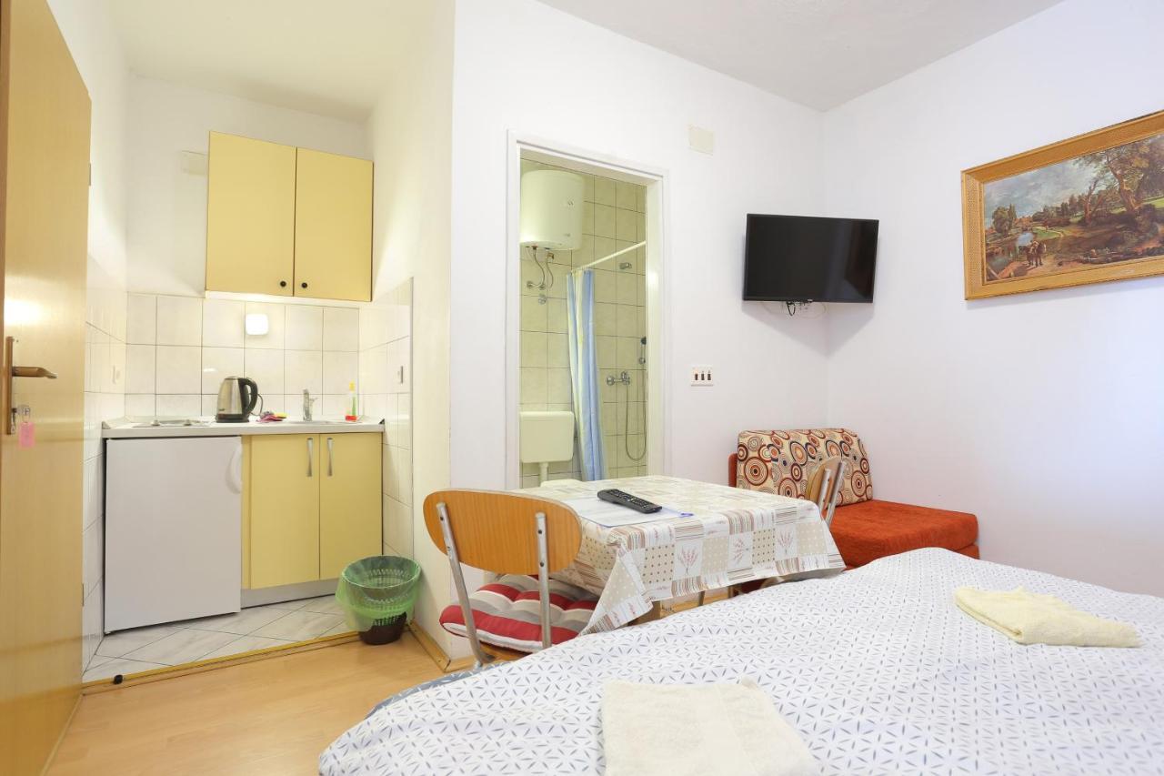 Apartments With A Parking Space Tucepi, Makarska - 2676 Extérieur photo